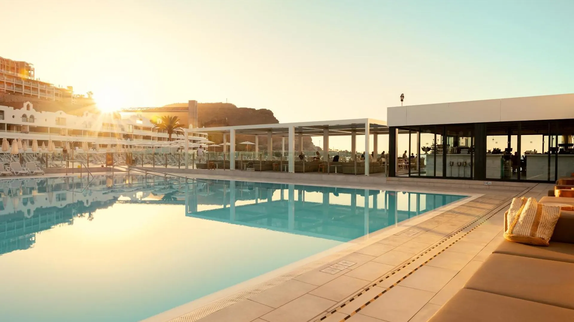 Ocean Beach Club Gran Canaria Mogan 4*,